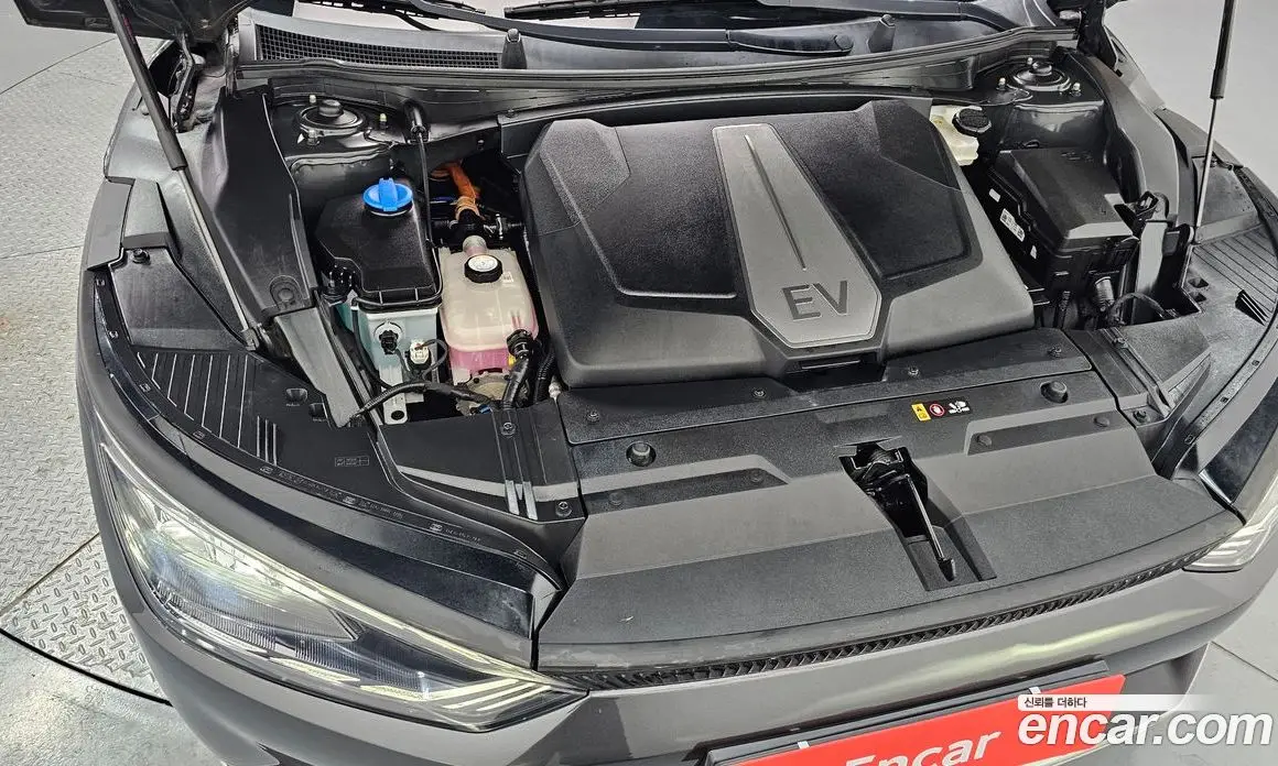 Kia EV6 2022 0.1 автомат (гидро), фото 6 Kia EV6 2022 0.1 автомат (гидро), фото 6