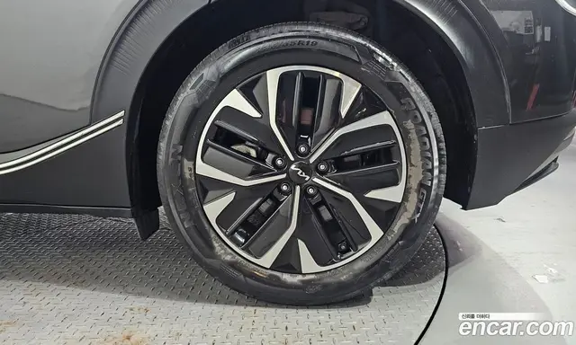 Kia EV6 2022 0.1 автомат (гидро), миниатюра 7 Kia EV6 2022 0.1 автомат (гидро), миниатюра 7