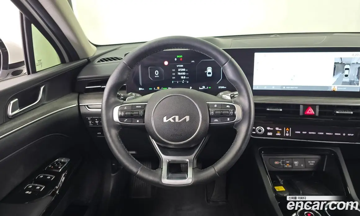 Kia K5 (Optima) 2024 2.0 автомат (гидро), фото 19