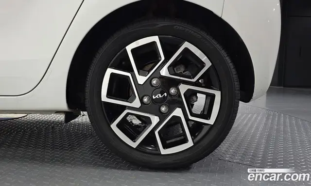 Kia Ray 2023 1.0 автомат (гидро), миниатюра 7