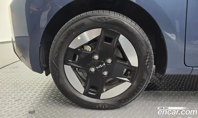 Kia Ray 2024 0.1 автомат (гидро), миниатюра 5