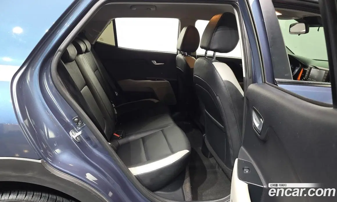 Kia Stonic 2018 1.6 автомат (гидро), фото 18