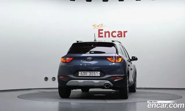 Kia Stonic 2018 1.6 автомат (гидро), миниатюра 4