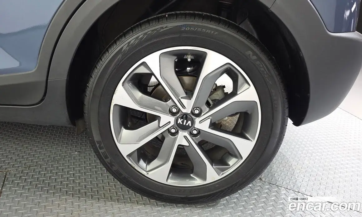Kia Stonic 2018 1.6 автомат (гидро), фото 7