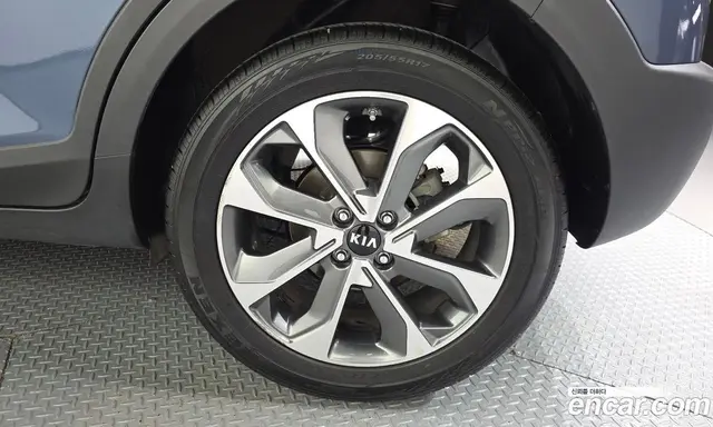 Kia Stonic 2018 1.6 автомат (гидро), миниатюра 7