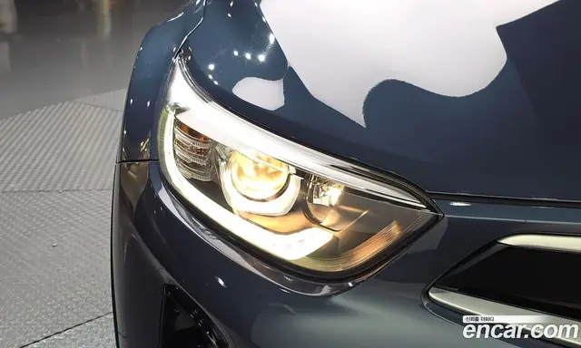 Kia Stonic 2018 1.6 автомат (гидро), миниатюра 8