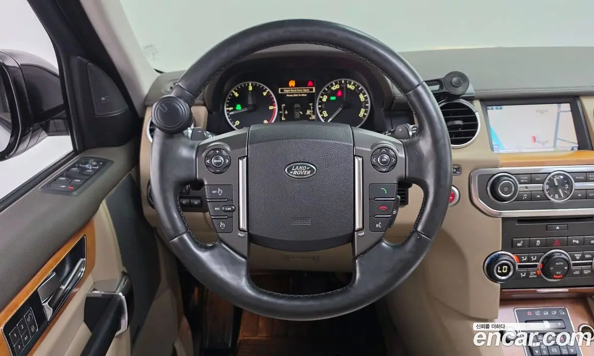 Land Rover Discovery 2015 3.0 автомат (гидро), фото 14