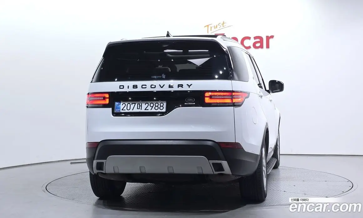 Land Rover Discovery 2018 3.0 автомат (гидро), фото 4