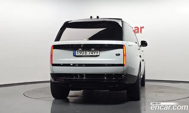 Land Rover Range Rover 2022 4.4 автомат (гидро), миниатюра 3 Land Rover Range Rover 2022 4.4 автомат (гидро), миниатюра 3
