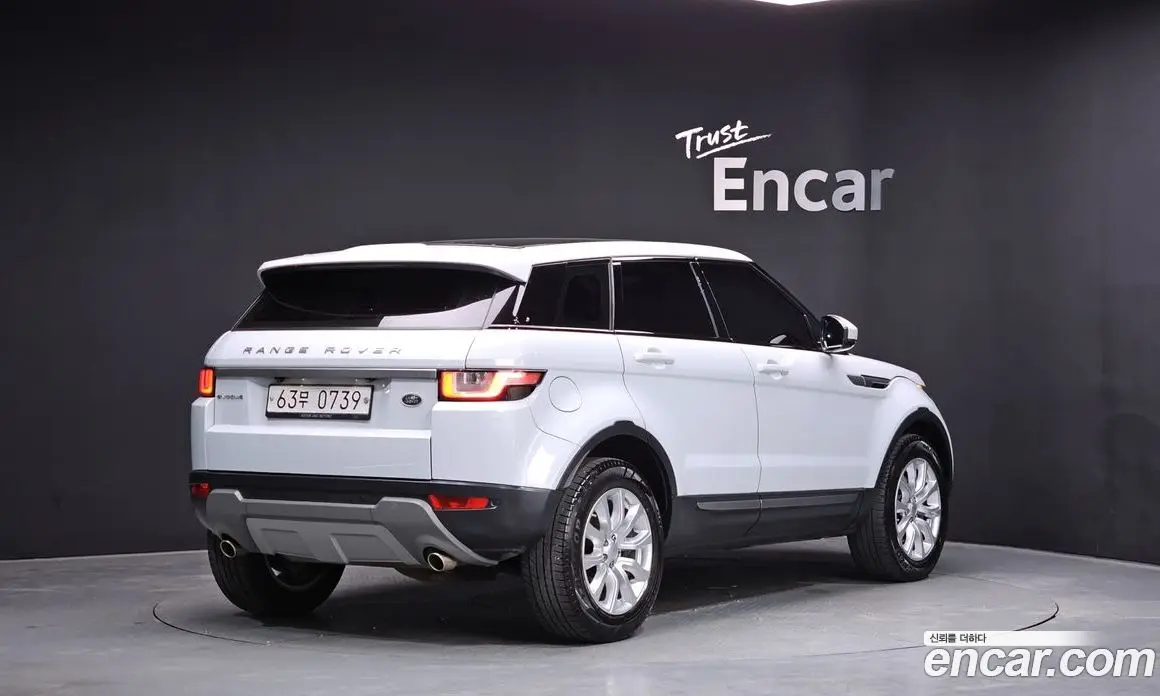 Land Rover Range Rover Evoque 2015 2.0 автомат (гидро), фото 2 Land Rover Range Rover Evoque 2015 2.0 автомат (гидро), фото 2