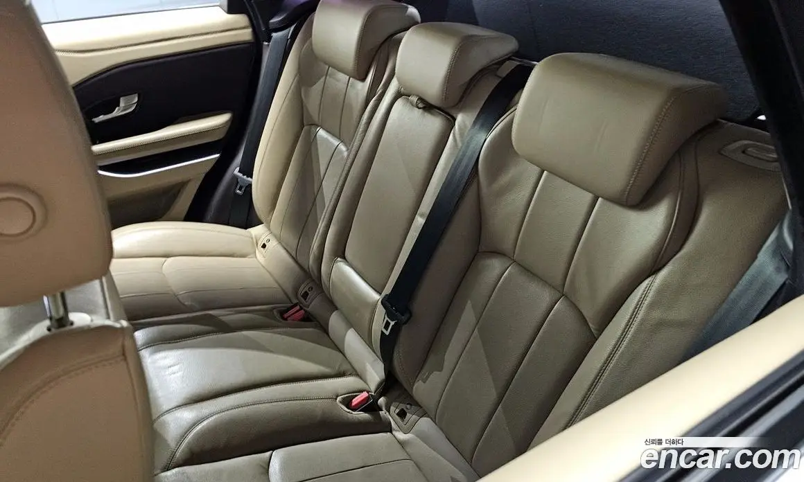 Land Rover Range Rover Evoque 2015 2.0 автомат (гидро), фото 18 Land Rover Range Rover Evoque 2015 2.0 автомат (гидро), фото 18