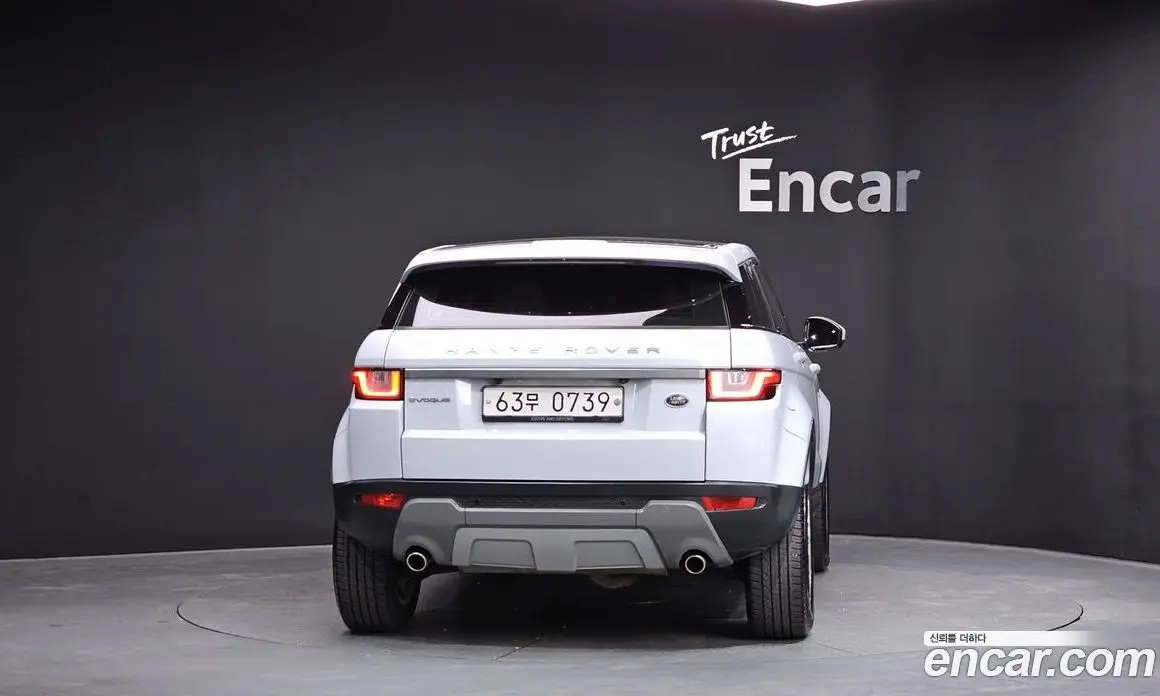 Land Rover Range Rover Evoque 2015 2.0 автомат (гидро), фото 4 Land Rover Range Rover Evoque 2015 2.0 автомат (гидро), фото 4