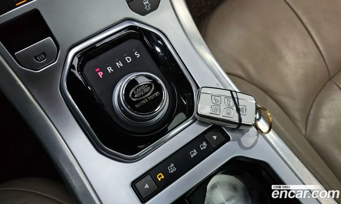 Land Rover Range Rover Evoque 2015 2.0 автомат (гидро), фото 9 Land Rover Range Rover Evoque 2015 2.0 автомат (гидро), фото 9
