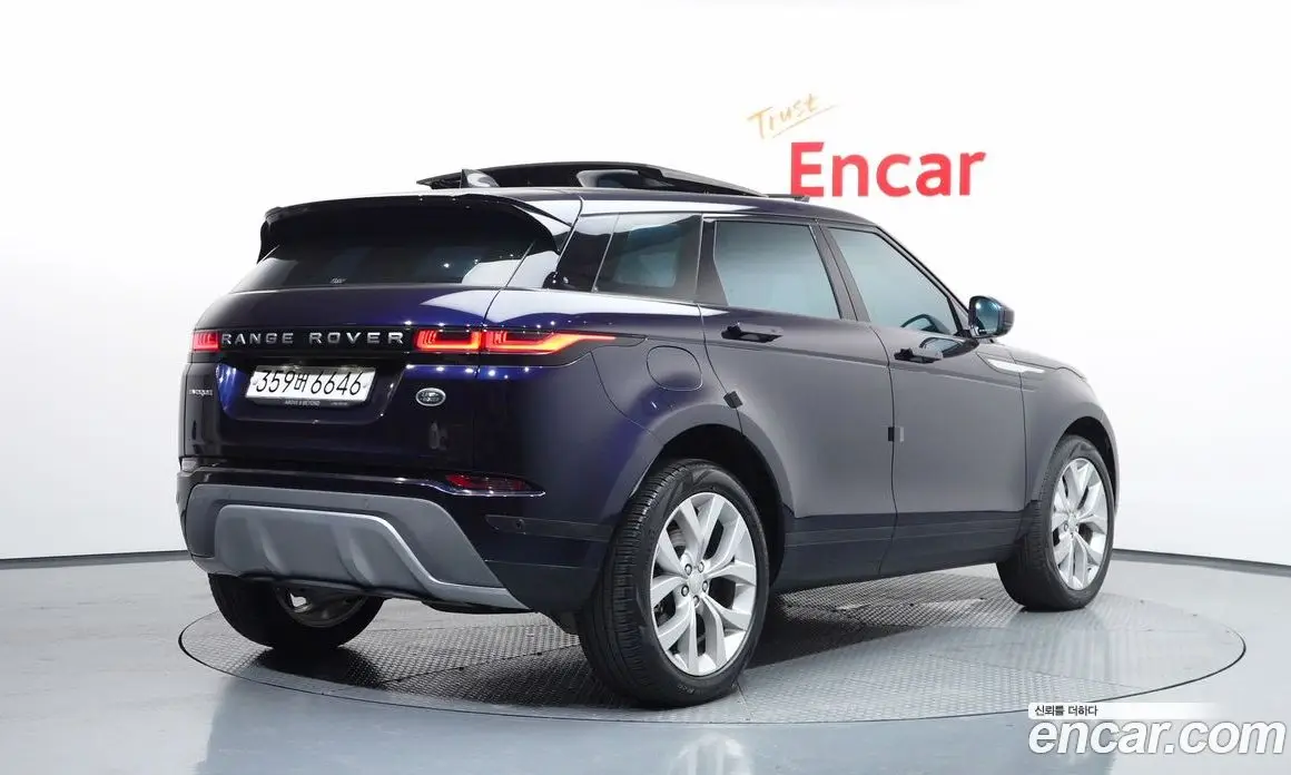 Land Rover Range Rover Evoque 2022 2.0 автомат (гидро), фото 2 Land Rover Range Rover Evoque 2022 2.0 автомат (гидро), фото 2