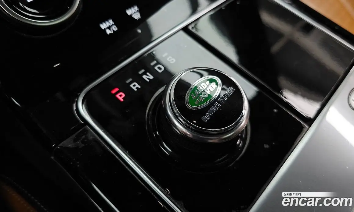 Land Rover Range Rover Velar 2019 3.0 автомат (гидро), фото 12