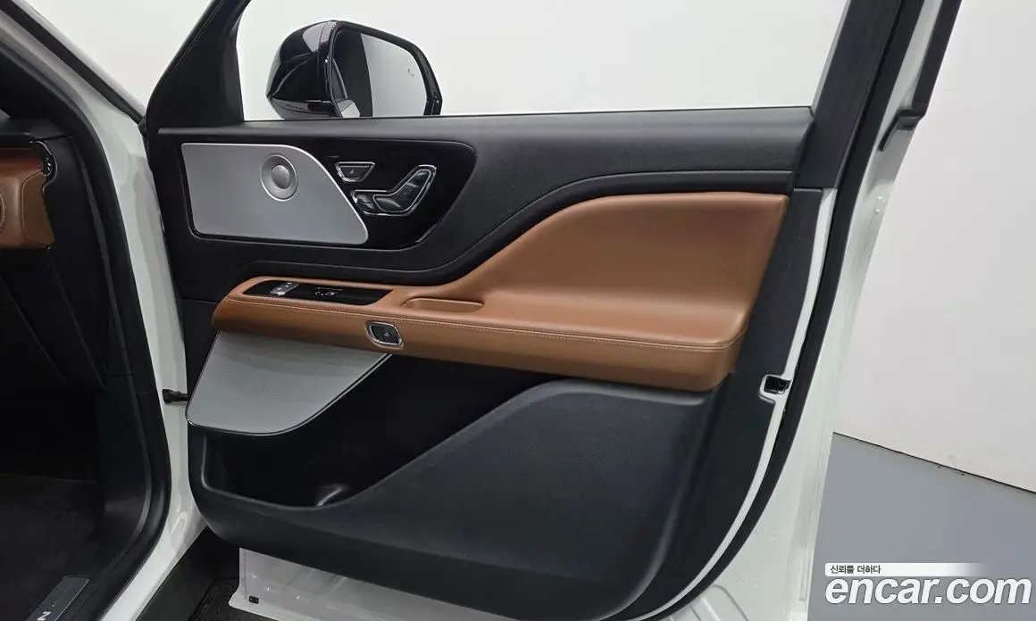 Lincoln Aviator 2022 3.0 автомат (гидро), фото 14 Lincoln Aviator 2022 3.0 автомат (гидро), фото 14