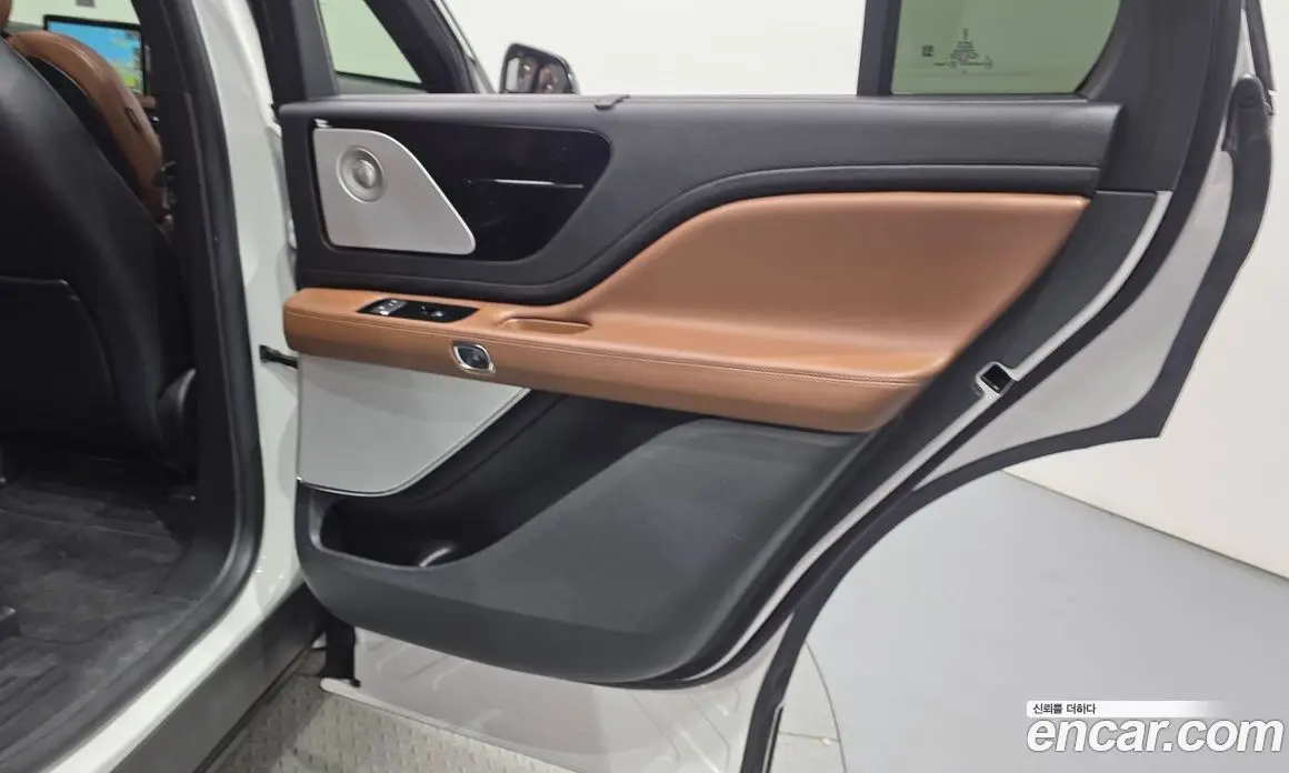 Lincoln Aviator 2022 3.0 автомат (гидро), фото 15 Lincoln Aviator 2022 3.0 автомат (гидро), фото 15