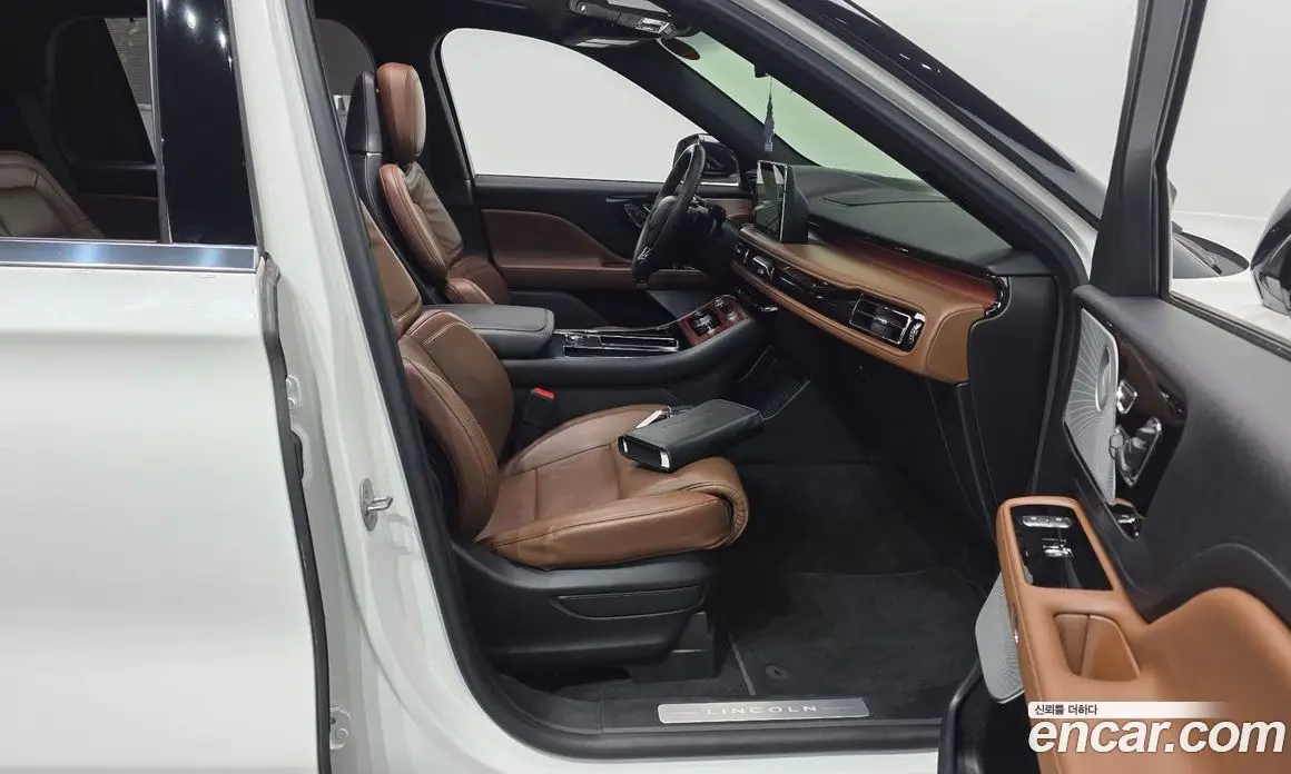 Lincoln Aviator 2022 3.0 автомат (гидро), фото 16 Lincoln Aviator 2022 3.0 автомат (гидро), фото 16