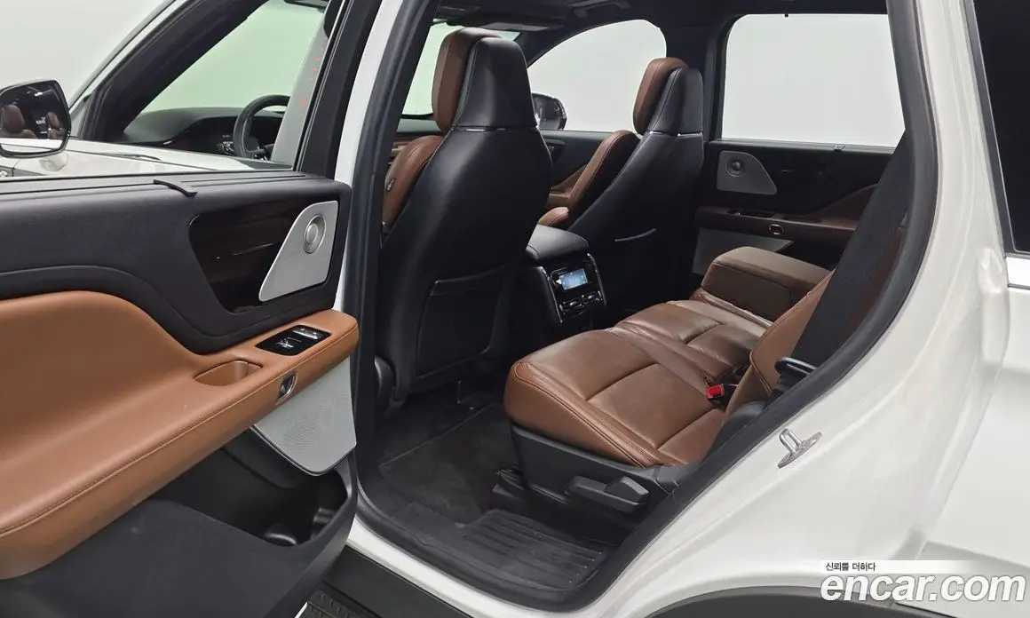 Lincoln Aviator 2022 3.0 автомат (гидро), фото 18 Lincoln Aviator 2022 3.0 автомат (гидро), фото 18