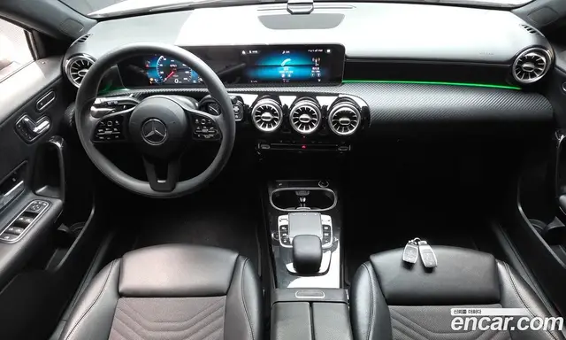Mercedes-Benz A-Class 2020 2.0 автомат (гидро), миниатюра 10 Mercedes-Benz A-Class 2020 2.0 автомат (гидро), миниатюра 10