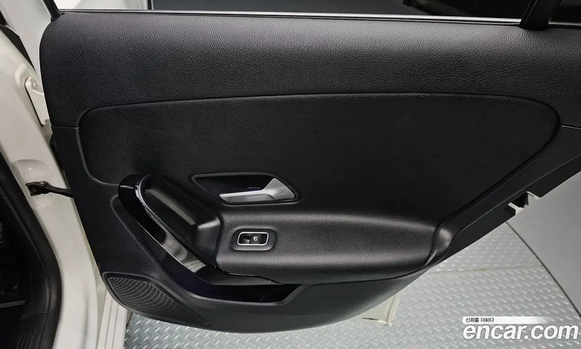 Mercedes-Benz A-Class 2020 2.0 автомат (гидро), фото 15