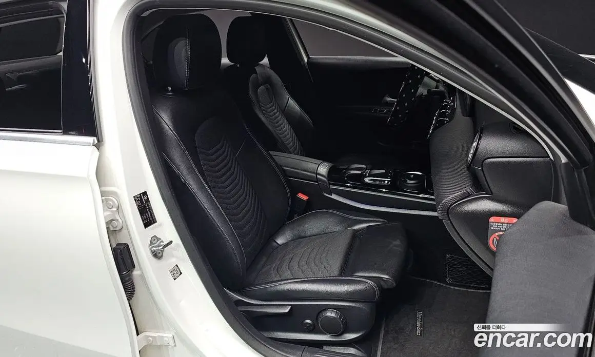Mercedes-Benz A-Class 2020 2.0 автомат (гидро), фото 16