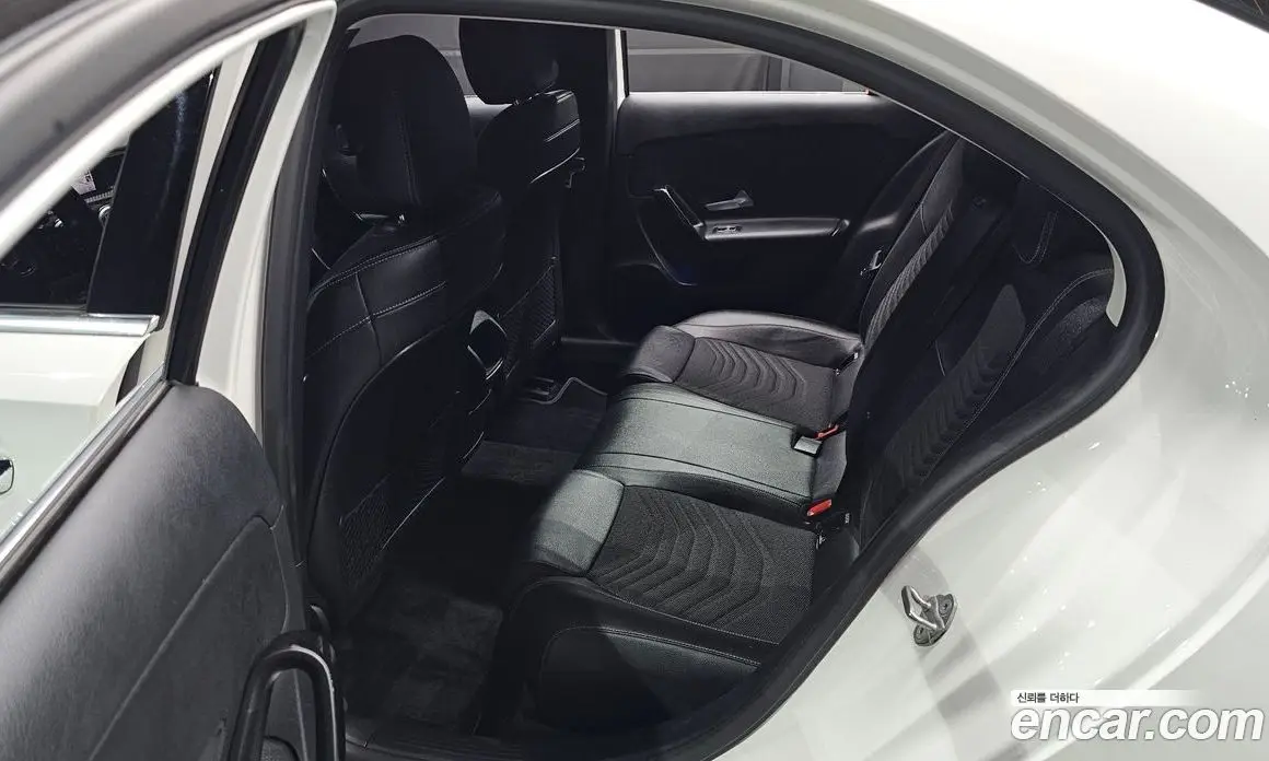 Mercedes-Benz A-Class 2020 2.0 автомат (гидро), фото 18