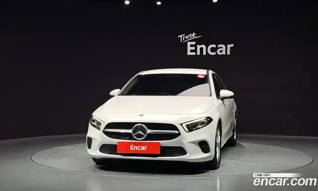 Mercedes-Benz A-Class 2020 2.0 автомат (гидро), миниатюра 3