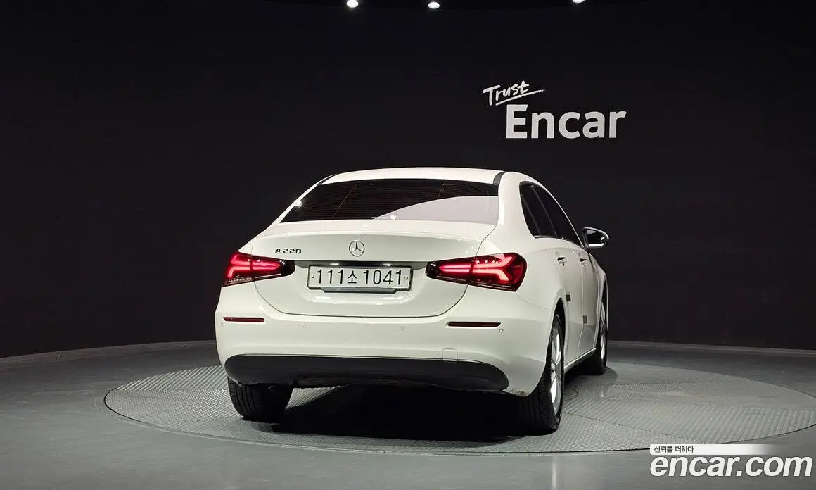 Mercedes-Benz A-Class 2020 2.0 автомат (гидро), фото 4