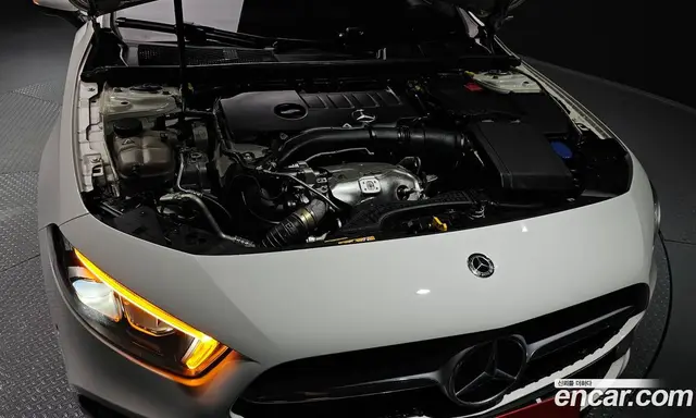 Mercedes-Benz A-Class 2020 2.0 автомат (гидро), миниатюра 6