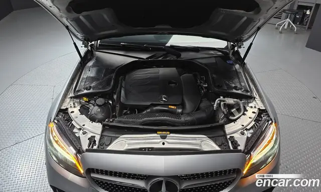 Mercedes-Benz C-Class 2019 2.0 автомат (гидро), миниатюра 6 Mercedes-Benz C-Class 2019 2.0 автомат (гидро), миниатюра 6