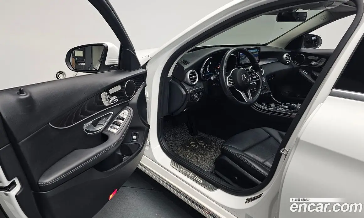 Mercedes-Benz C-Class 2019 1.9 автомат (гидро), фото 13