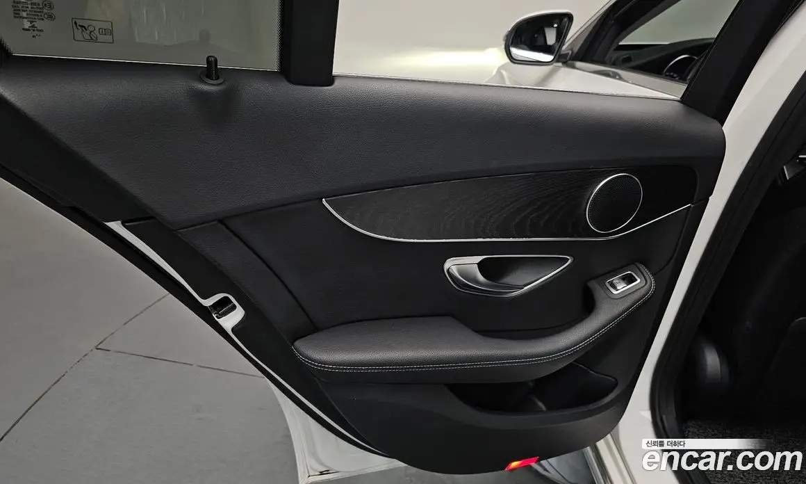 Mercedes-Benz C-Class 2019 1.9 автомат (гидро), фото 15