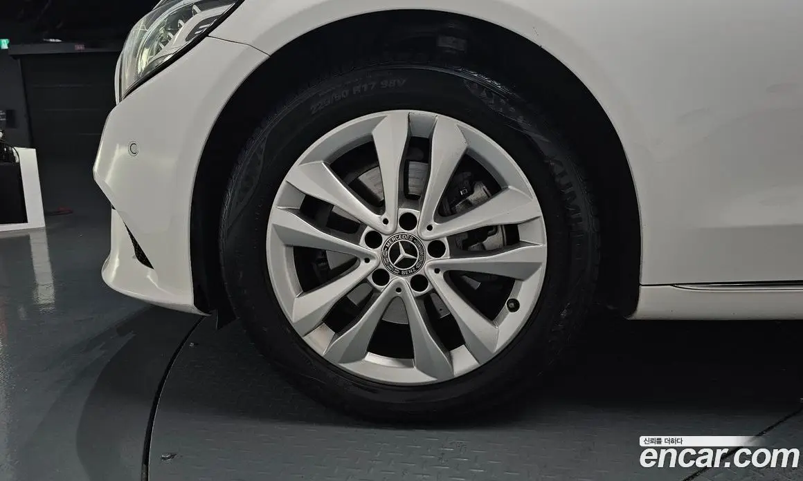 Mercedes-Benz C-Class 2019 1.9 автомат (гидро), фото 5
