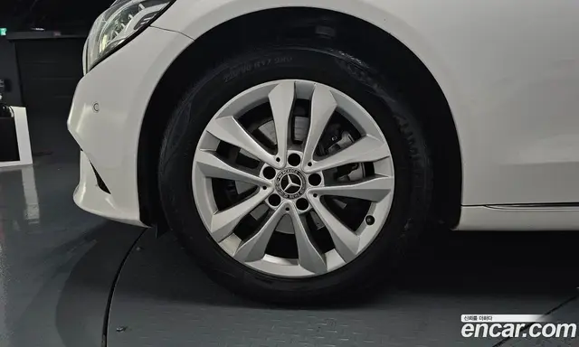 Mercedes-Benz C-Class 2019 1.9 автомат (гидро), миниатюра 5