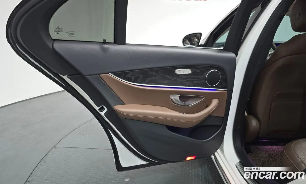 Mercedes-Benz E-Class 2017 2.0 автомат (гидро), фото 14