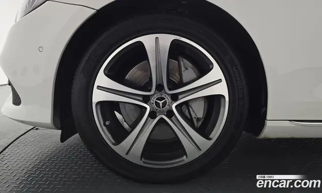 Mercedes-Benz E-Class 2017 2.0 автомат (гидро), миниатюра 4