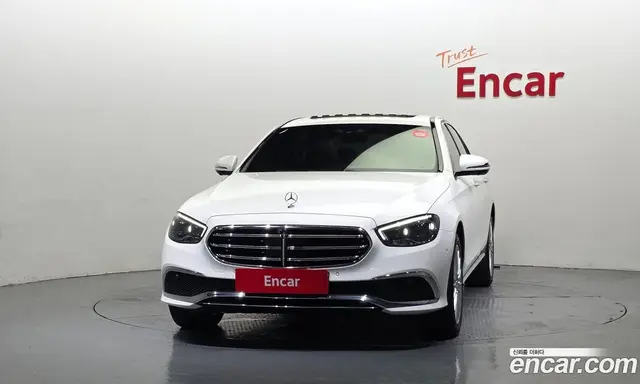 Mercedes-Benz E-Class 2021 1.9 автомат (гидро), миниатюра 3