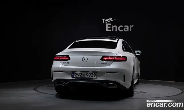 Mercedes-Benz E-Class 2021 3.0 автомат (гидро), миниатюра 4
