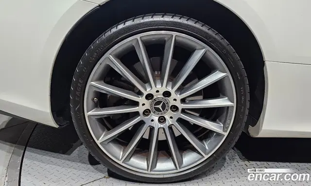 Mercedes-Benz E-Class 2021 3.0 автомат (гидро), миниатюра 5