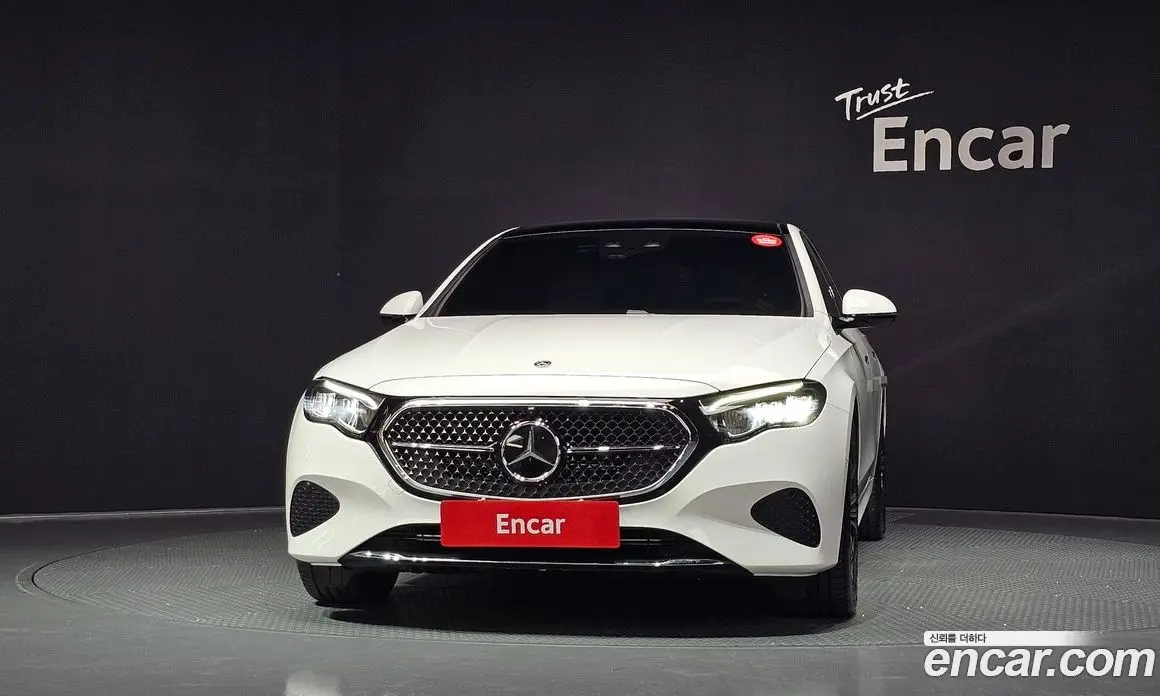 Mercedes-Benz E-Class 2025 2.0 автомат (гидро), фото 3