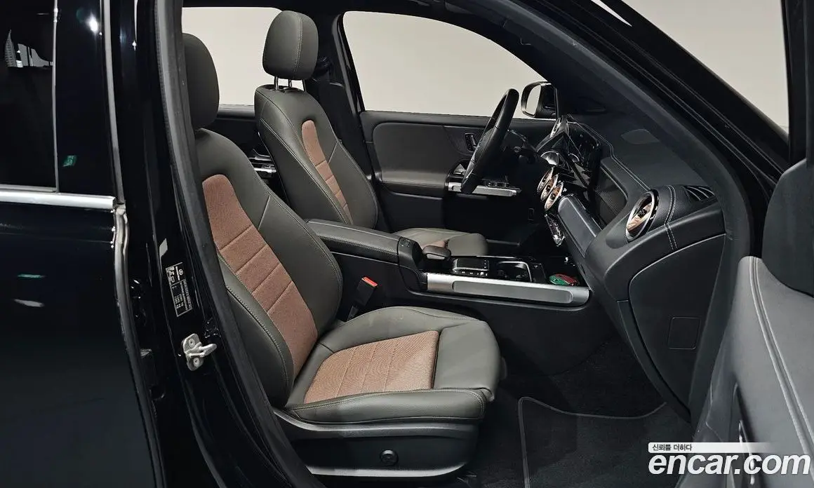 Mercedes-Benz EQB 2024 0.2 автомат (гидро), фото 15