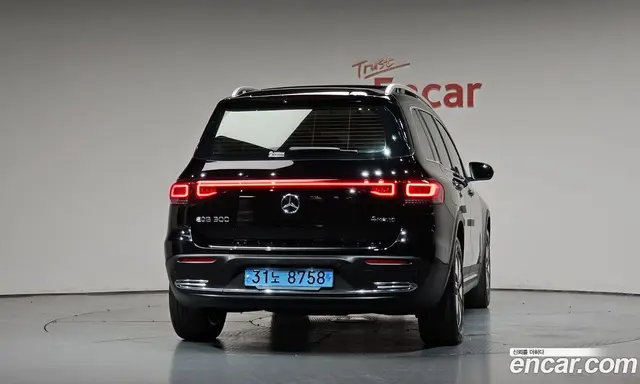 Mercedes-Benz EQB 2024 0.2 автомат (гидро), миниатюра 3
