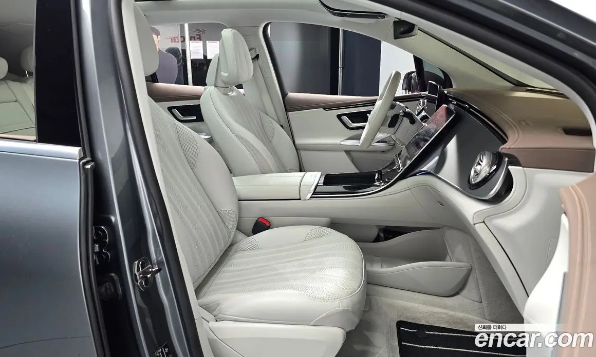 Mercedes-Benz EQE 2023 0.3 автомат (гидро), фото 15