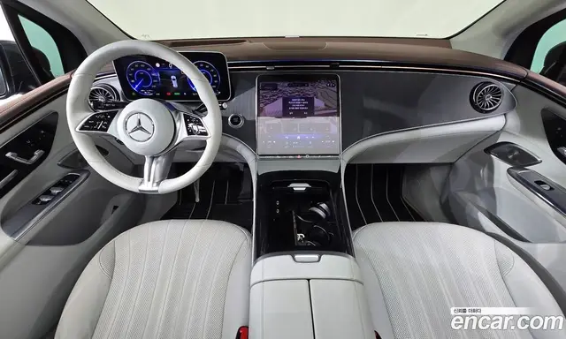 Mercedes-Benz EQE 2023 0.3 автомат (гидро), миниатюра 9