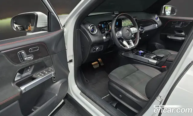 Mercedes-Benz GLB-Class 2023 2.0 автомат (гидро), миниатюра 12
