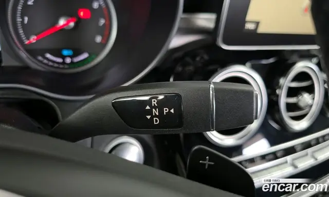 Mercedes-Benz GLC-Class 2018 2.0 автомат (гидро), миниатюра 12