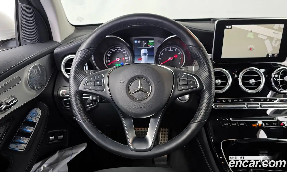 Mercedes-Benz GLC-Class 2018 2.0 автомат (гидро), фото 19 Mercedes-Benz GLC-Class 2018 2.0 автомат (гидро), фото 19