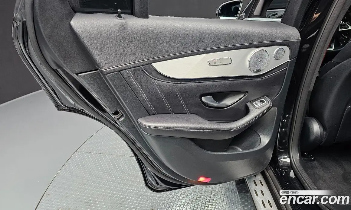 Mercedes-Benz GLC-Class 2018 4.0 автомат (гидро), фото 14 Mercedes-Benz GLC-Class 2018 4.0 автомат (гидро), фото 14