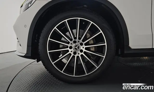 Mercedes-Benz GLC-Class 2019 2.0 автомат (гидро), миниатюра 4 Mercedes-Benz GLC-Class 2019 2.0 автомат (гидро), миниатюра 4